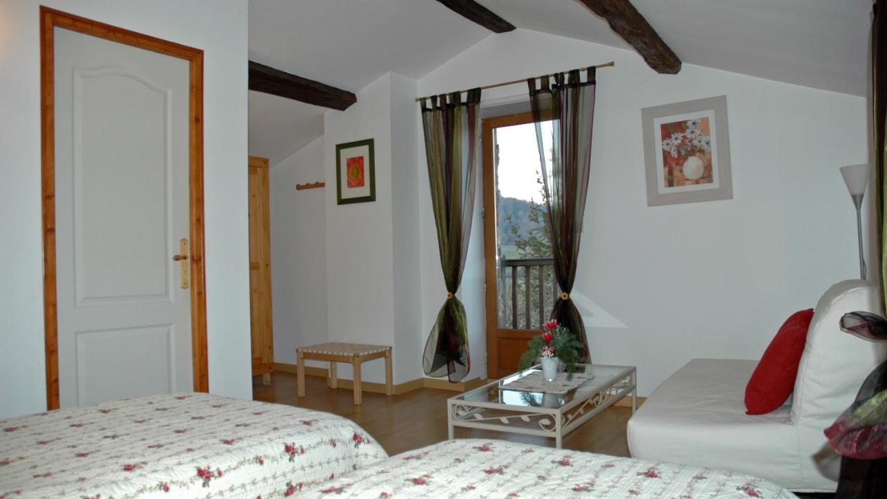 Chambres D'Hotes La Hulotte 69 Villecheneve Exterior photo