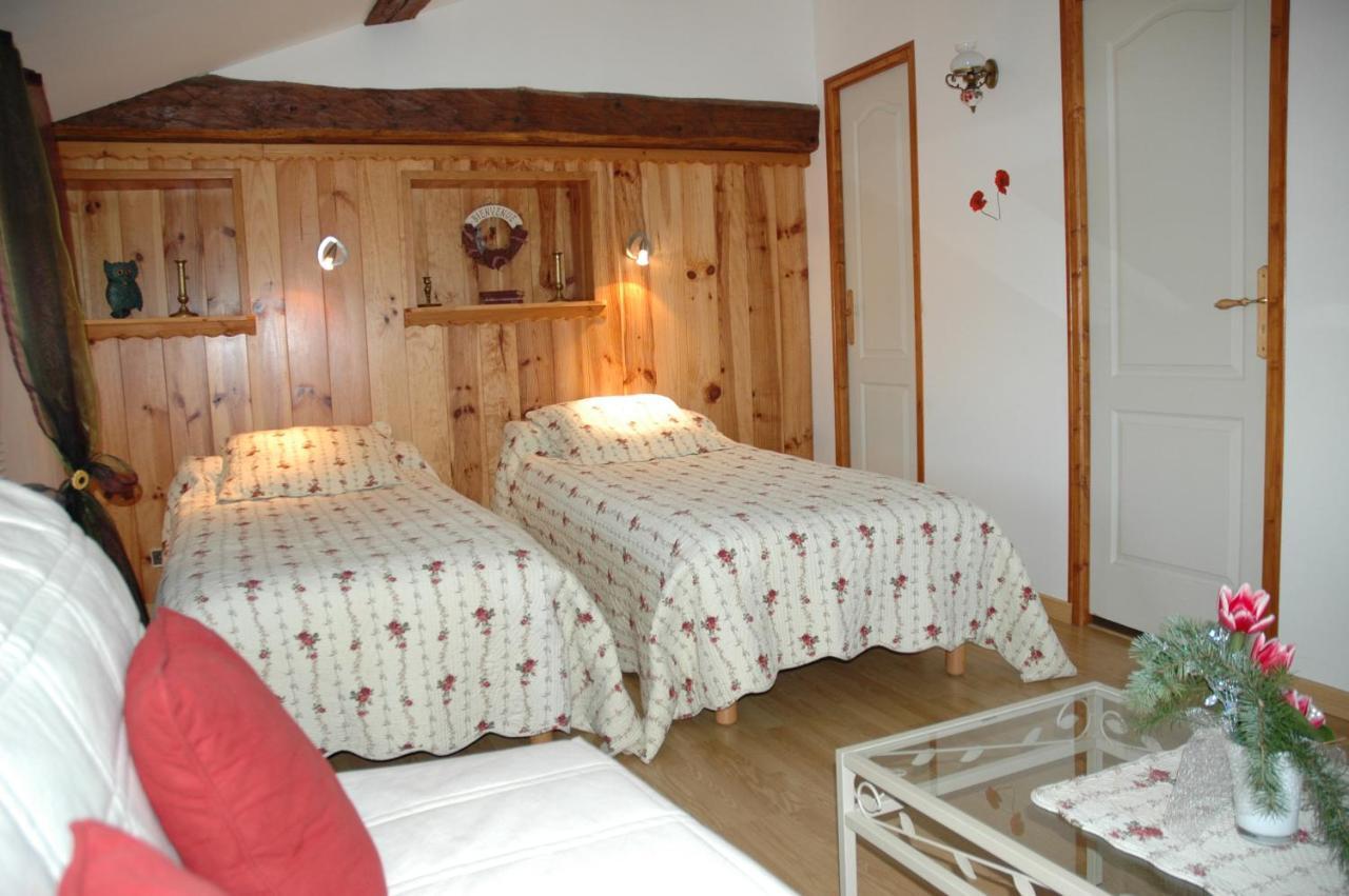 Chambres D'Hotes La Hulotte 69 Villecheneve Exterior photo